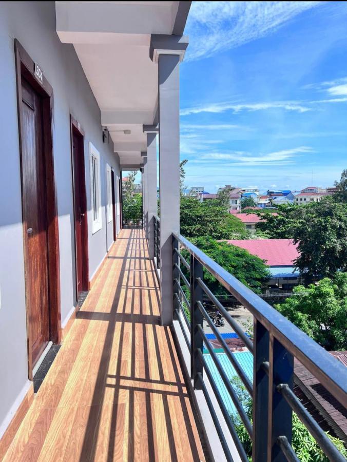 Kro Nhep Guesthouse Kampot Bagian luar foto